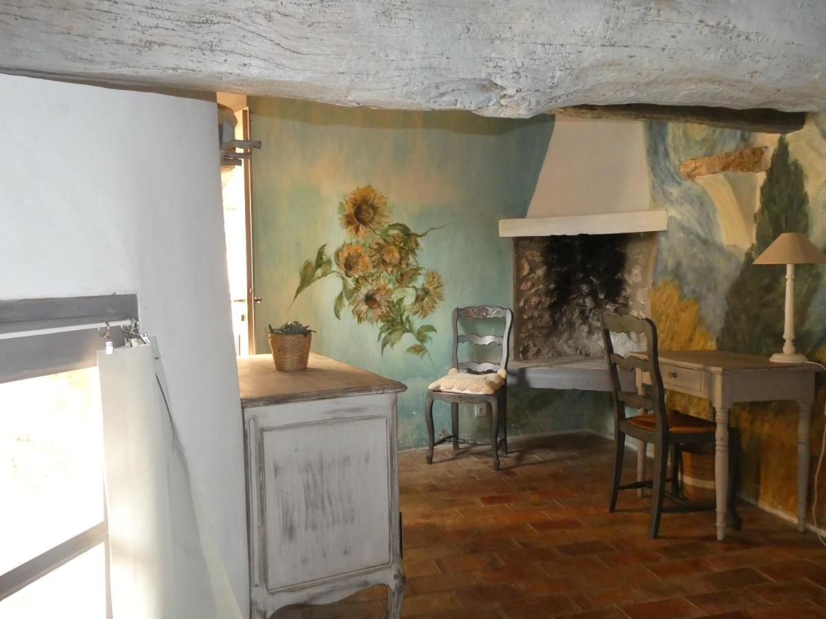 Hotel Le Jas Des Aiguiers Saint-Saturnin-lès-Apt Zewnętrze zdjęcie